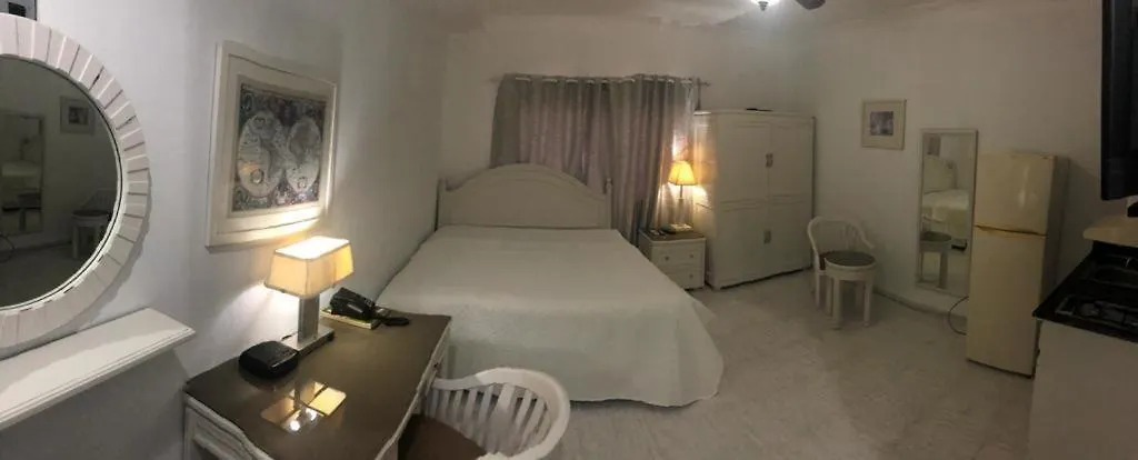 Jaguar 59 Hotel Santo Domingo