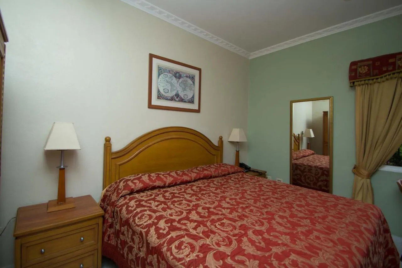 Jaguar 59 Hotel 聖多明哥